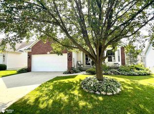 1200 Creek View Ct, Burton, MI