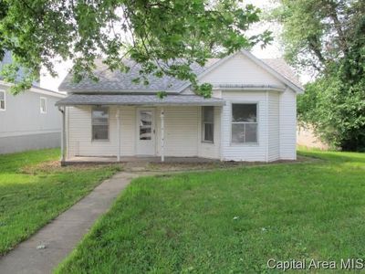 28 W Lewis St, Divernon, IL, 62530