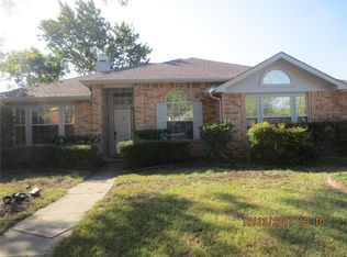 5909 Fox Dr, The Colony, TX 75056