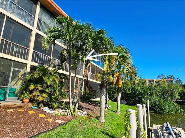 1650 Pine Tree Ln APT 204, Sarasota, FL 34236