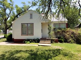 1824 Jackson St, Great Bend, KS 67530