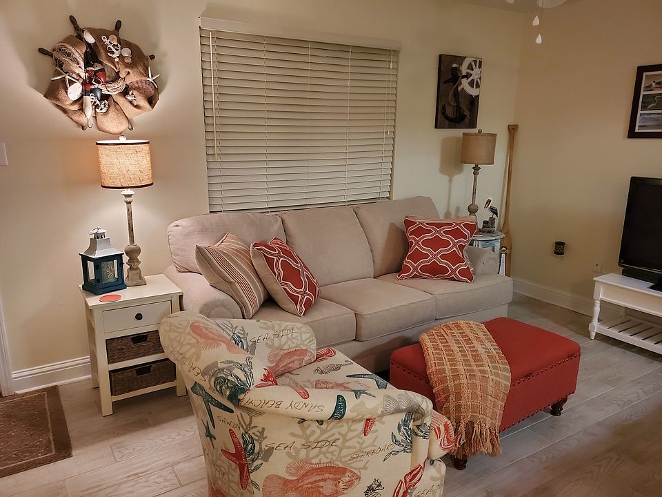 1st image of 1664 Beach Blvd