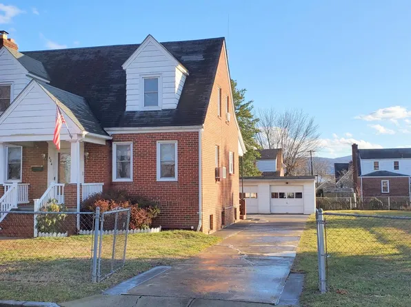 404 W 15th St, Front Royal, VA 22630