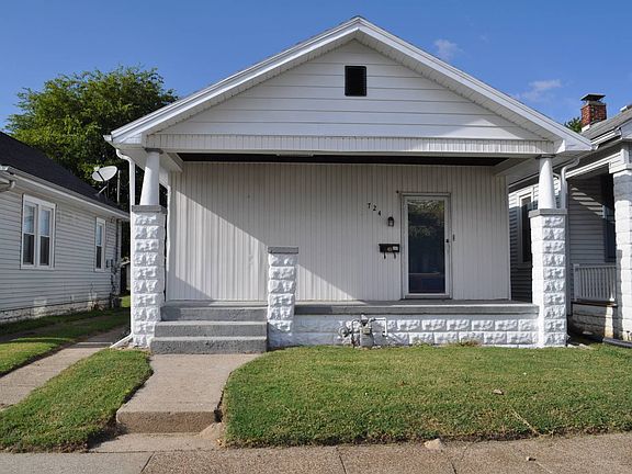 2nd image of 724 Reis Ave