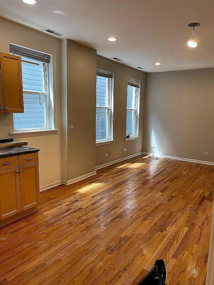 1 bed, 700 sqft, $1,800 — Photo 2