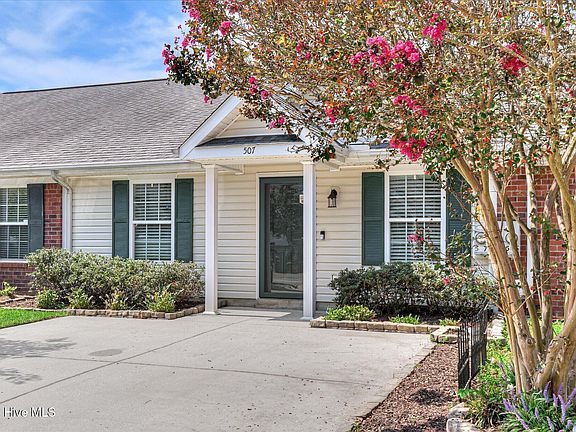 3rd image of 507 Edgecliff Lane