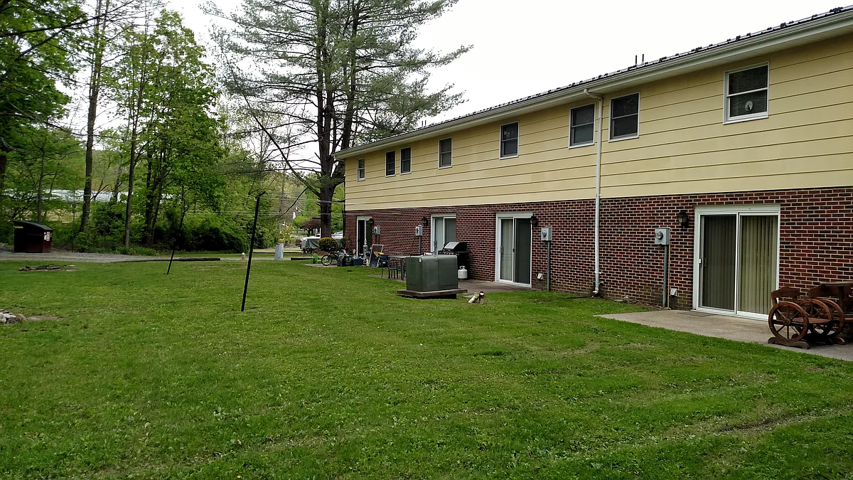 Concrete slab patio area for each unit - 821 Hickory St #1