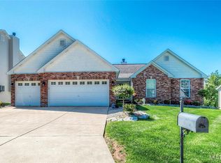 25 Aspen Ridge Ct, Saint Peters, MO 63376