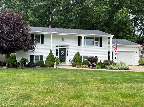 2327 W 13th St, Ashtabula, OH 44004