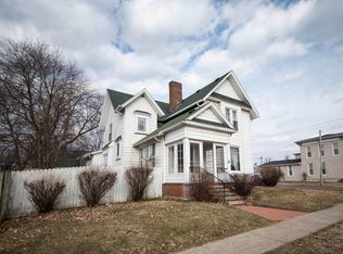 202 S West St, Angola, IN 46703