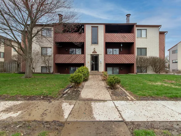 1913 Tracy Dr APT 2B, Bloomington, IL 61704