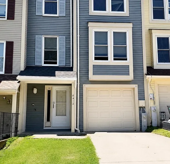 6412 Autumn Gold Ct #- — Photo 1