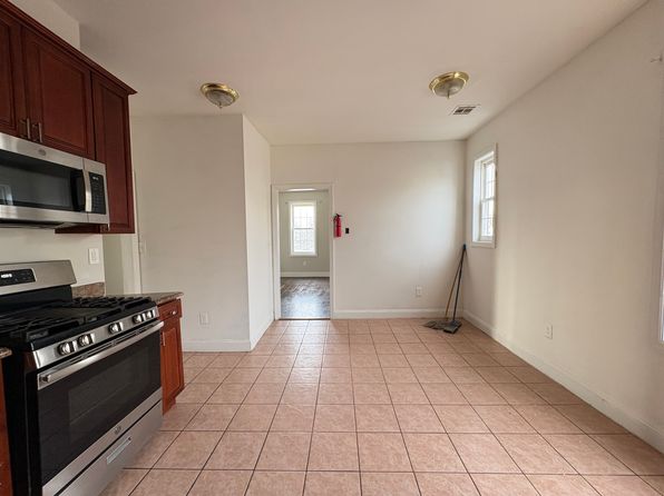 112 4th Ave #3A