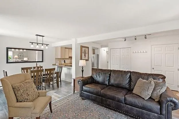 2505 Daybreak Ct — Photo 4