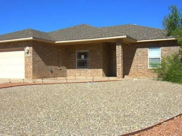 323 Chaco Dr, Alamogordo, NM 88310