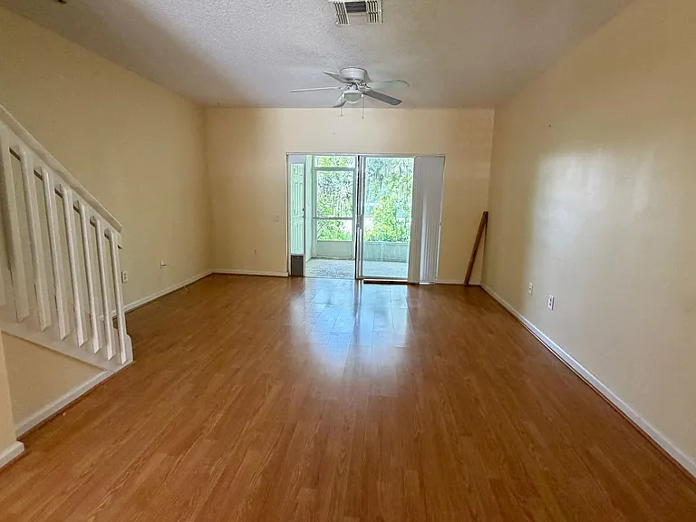 2912 Woodlands Park Ct — Photo 11
