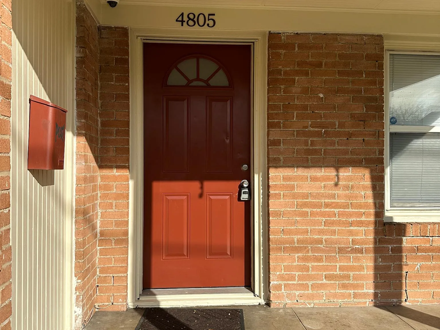 4805 Capitol Avenue — Photo 4