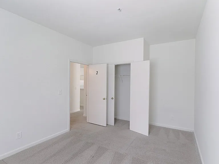 2201 Spring Garden St — Photo 34