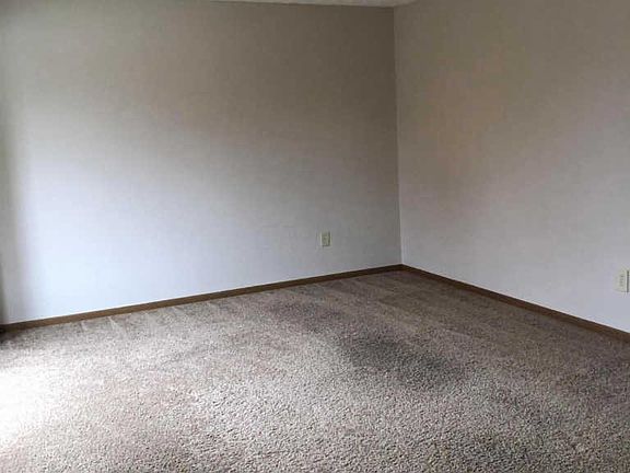 5th image of 2411 Oakthorpe Dr