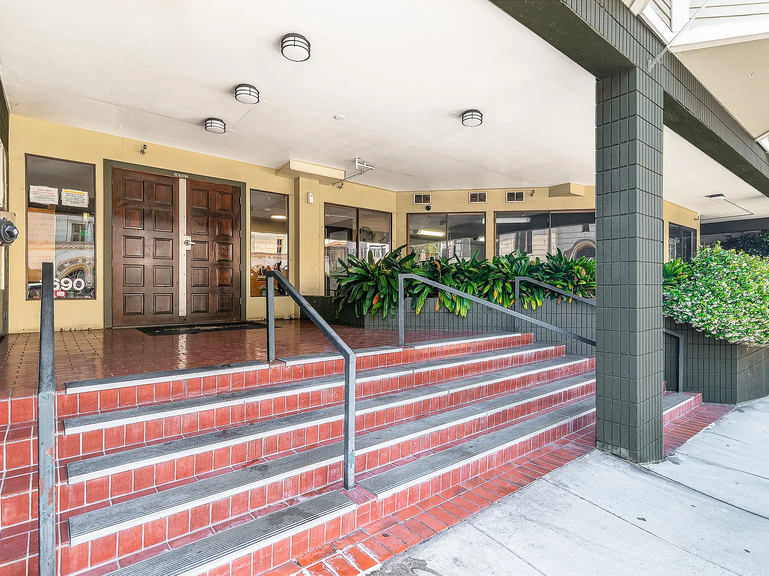 1690 Broadway Street — Photo 3