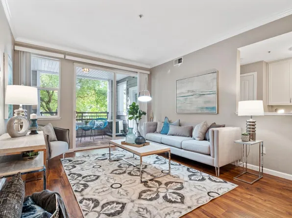1982 W Bayshore Rd APT 116, East Palo Alto, CA 94303