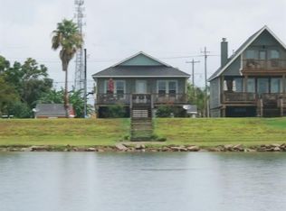 203 S Front St, Freeport, TX 77541