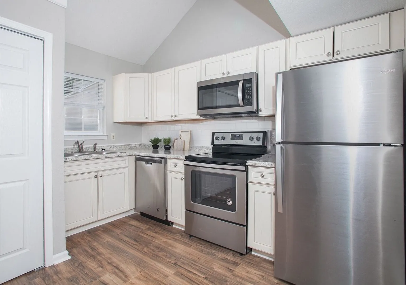 The Lofts at Crown Point — Photo 4