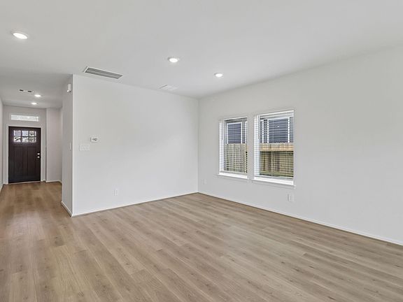 4th image of 18427 Landing Meadows Ln