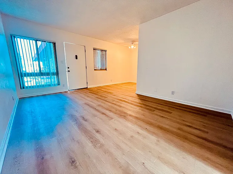 3337 Herman Ave #8 — Photo 5