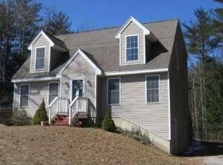 72 Mountain Rd, Raymond, NH 03077