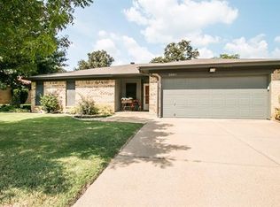 3805 Mahonia Ct, Arlington, TX 76017