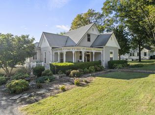 402 Vine St S, Wartrace, TN 37183