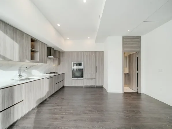 8555 Capstan Way #Townhouse 03, Richmond, BC V6X 0W1