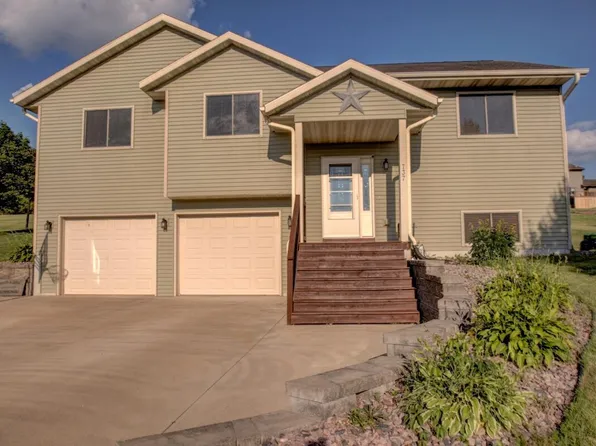 737 Arrowhead BOULEVARD, Wilton, WI 54670