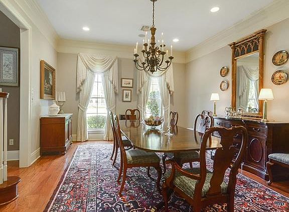 5th image of 35 Forest Oaks Dr