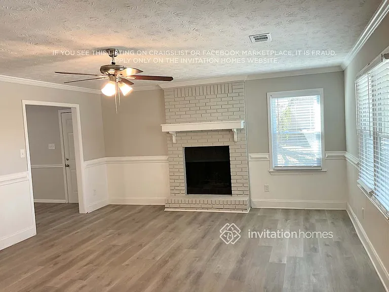 367 Summerville Dr — Photo 3