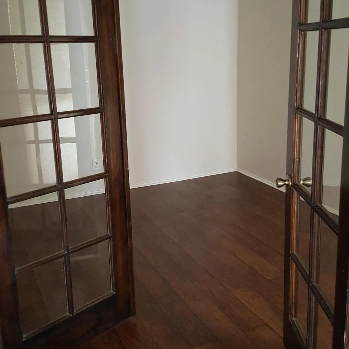 3 bed, 2.5 bath, 1250 sqft, $1,595 — Photo 1
