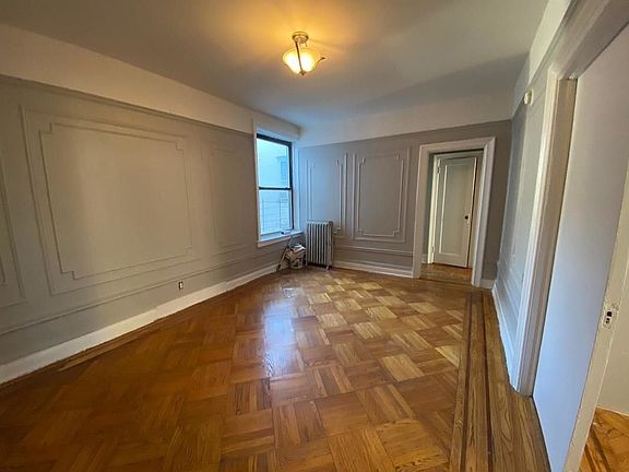 4th image of 868 47th St #B9