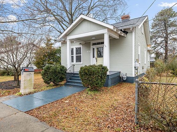 2nd image of 3057 Stockton St