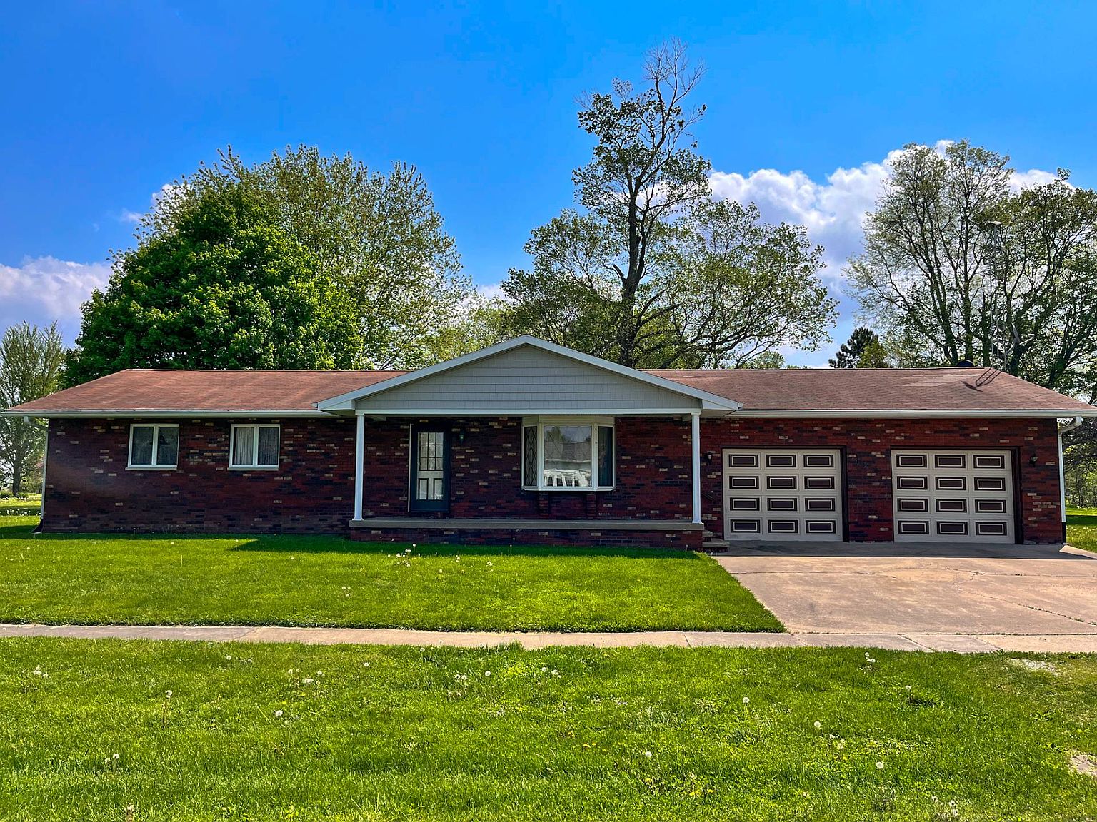 125 S East St, Kirkwood, IL 61447 Zillow