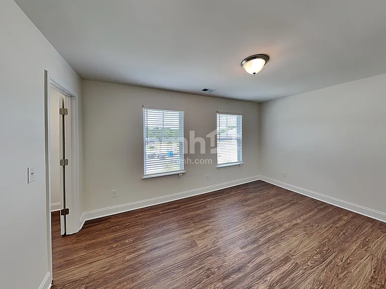 6188 Bridlewood Ln — Photo 23