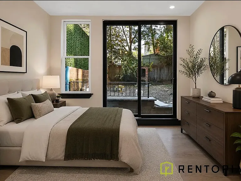 540 Driggs Ave #1G — Photo 3