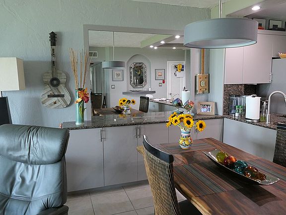 4th image of 777 John Ringling Blvd APT H2