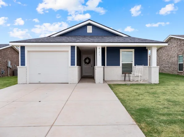 421 E 30th St, Wolfforth, TX 79382