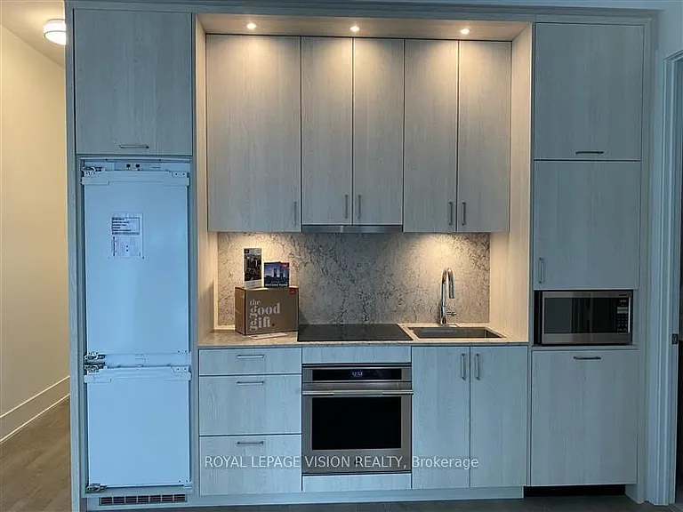 470 Front St W #3010 — Photo 6