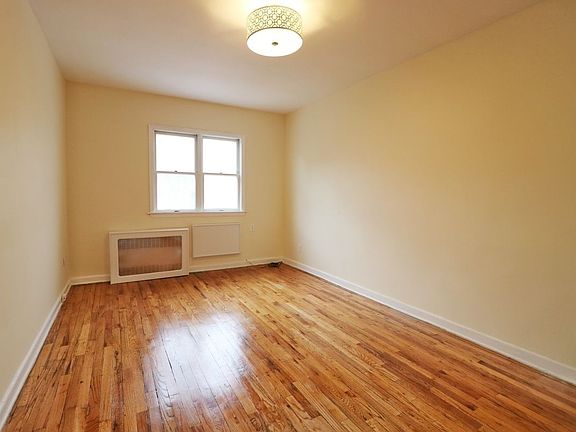 5th image of 2034 E 68th St Floor 2