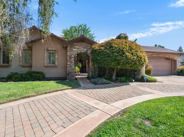 2418 S Stover Street, Visalia, CA 93292