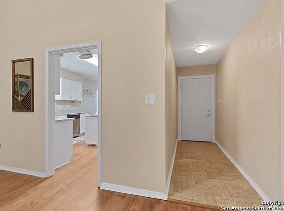 5th image of 4507 Oak Wind St