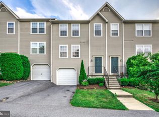 12-2 Cranberry Rdg, Reading, PA 19606
