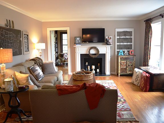 2nd image of 812 Slattery Blvd